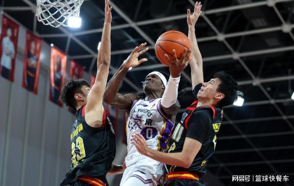 开云登录入口-148比2狂胜146分！中国篮坛惊现夸张比分：全场只打进一球绝了？