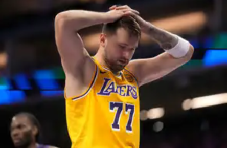 开云-湖人输骑士：卢卡防守该背多少锅？